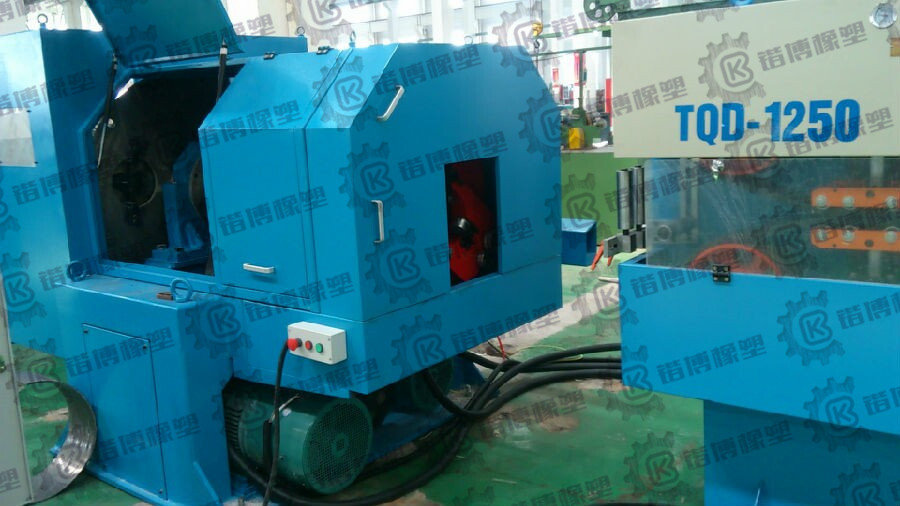 連鎖瓦楞鎧裝機(jī)(第三代)